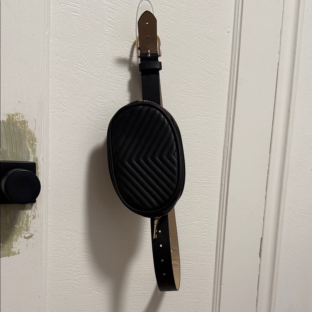 Steve Madden Black Quilted Belt Bag